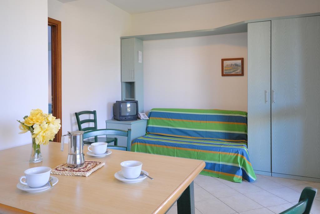 La Cecinella Apartments Marina di Cecina Ngoại thất bức ảnh