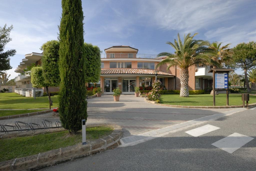 La Cecinella Apartments Marina di Cecina Ngoại thất bức ảnh